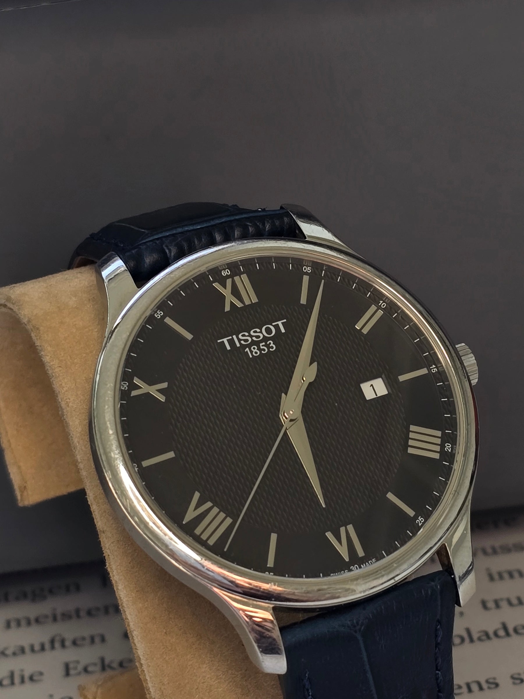 Tissot Tradition · T063.610 · Quarz